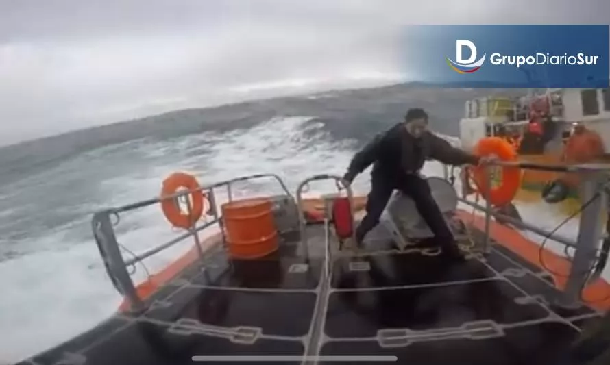 Logran rescatar a seis tripulantes de lancha a la deriva en Ancud