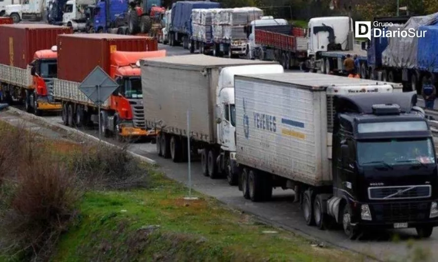 Camioneros de la Región de Los Lagos se suman a paro nacional