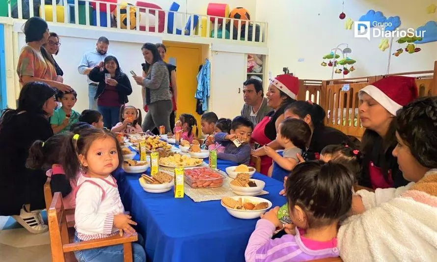 Jardín infantil “Antiyal” celebró Navidad junto a trabajadores de Saesa en Osorno