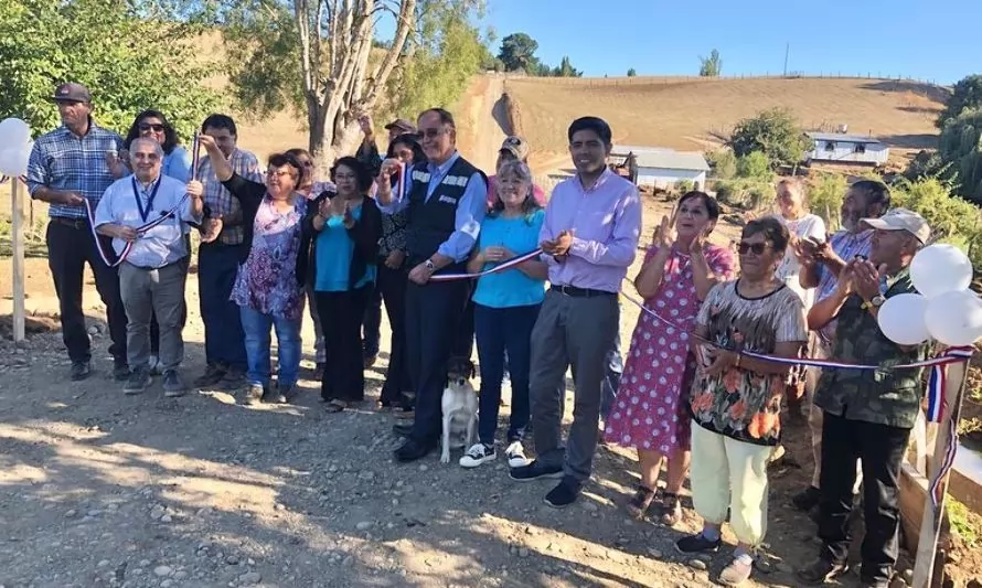 Obras en camino vecinal mejoran conexión de familias de Osorno