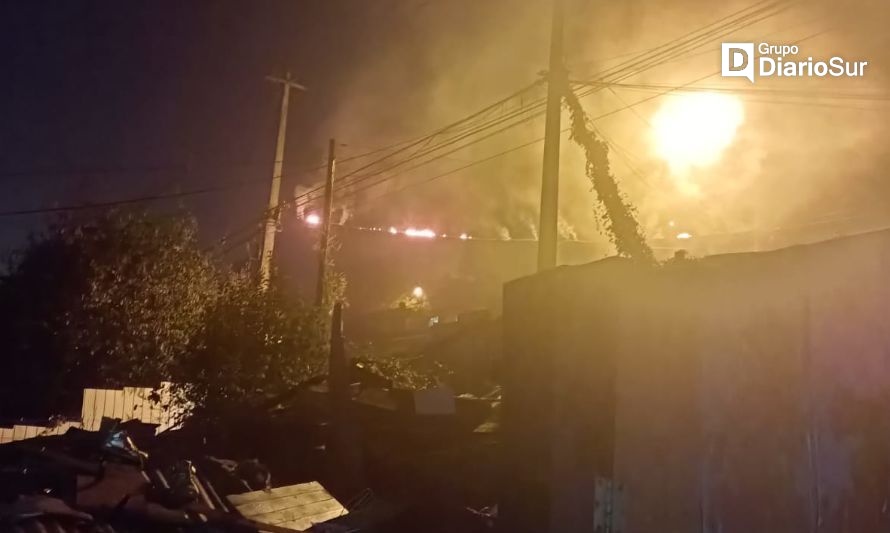 Vecinos alertan fuego en cableado de Rahue Bajo