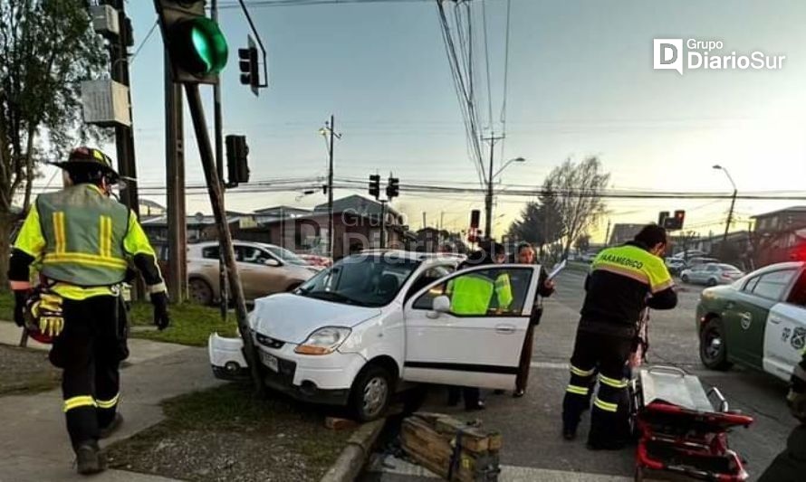 Accidente vehicular moviliza a unidades de emergencia de Osorno